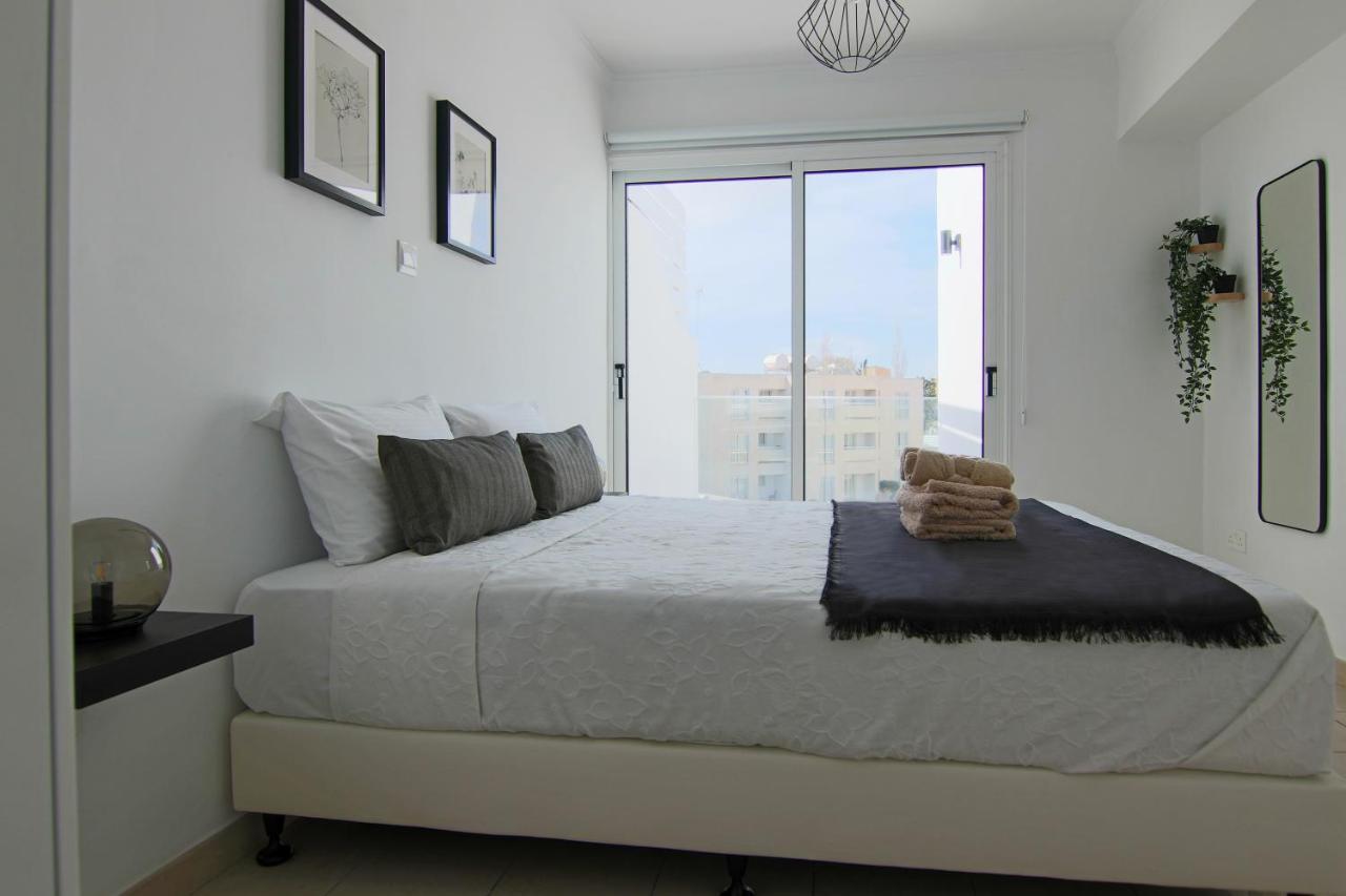 Phaedrus Living Seaside Junior Suite Lighthouse 63 Paphos ภายนอก รูปภาพ